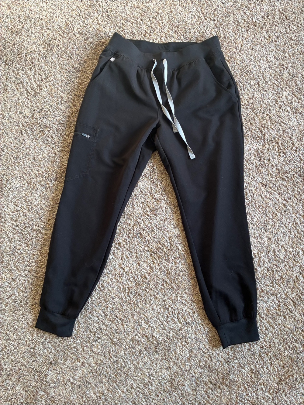 FIGS Black Zamora Scrub joggers